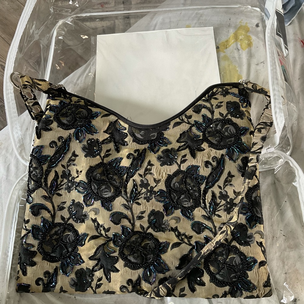 Vintage floral body bag